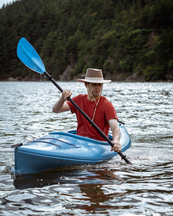 River Guide w/Mesh Hat